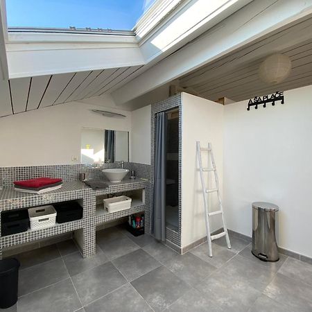 Bienvenue Au 6 - Calme Et Charme De La Pierre. Villa Fourques  Luaran gambar