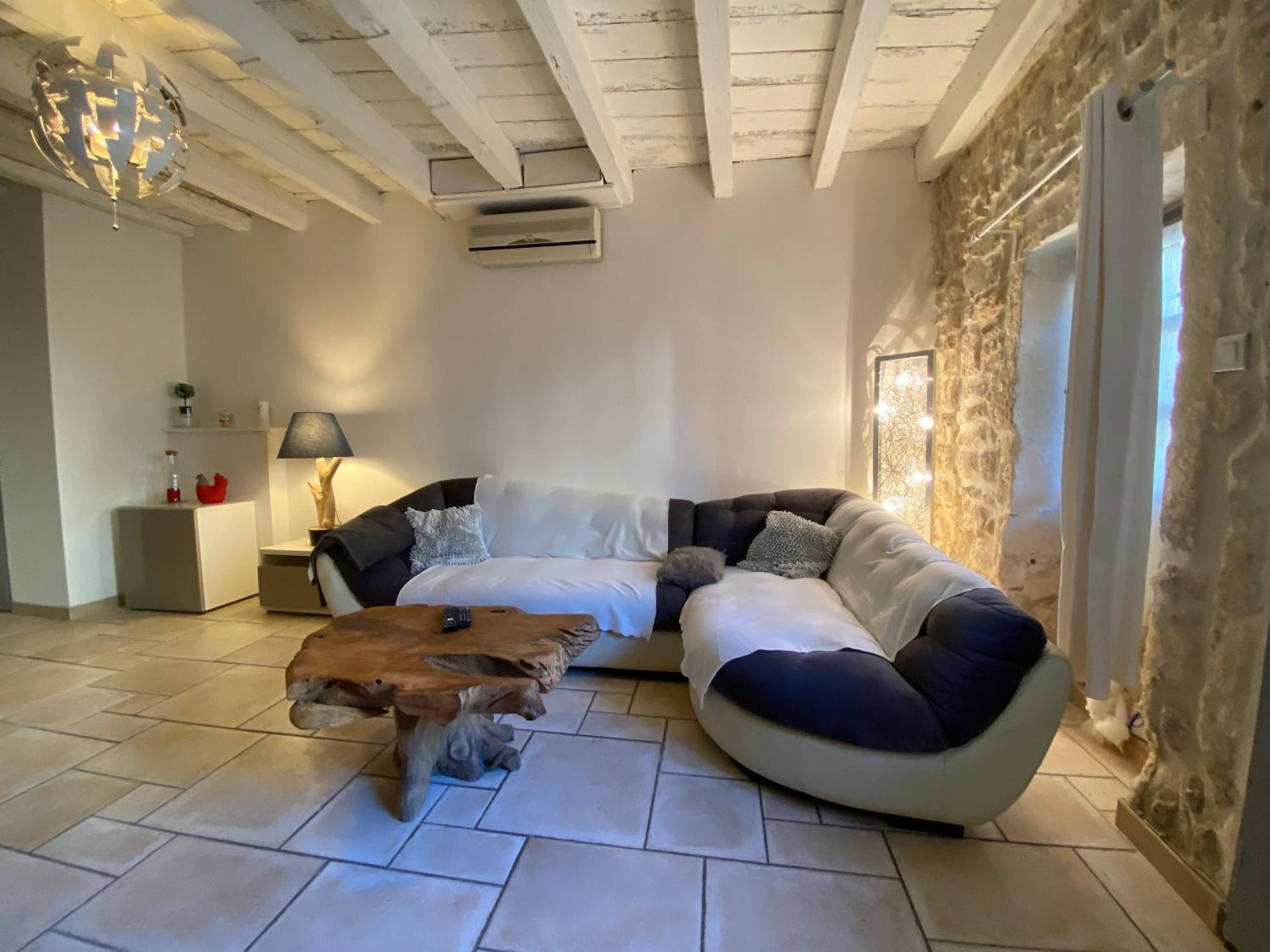 Bienvenue Au 6 - Calme Et Charme De La Pierre. Villa Fourques  Luaran gambar